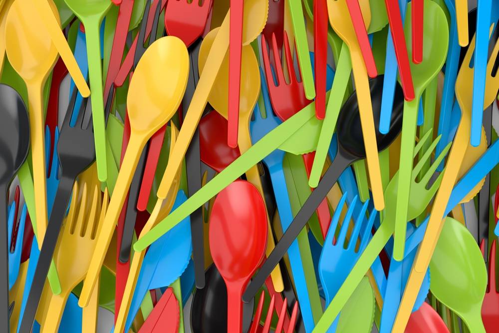 food-delivery-plastic-cutlery
